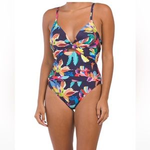 🎉LAST PIECE🎉LA BLANCA By The Sea Peekaboo Swimsuit